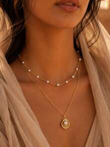 STONEFANS 1 pieza Collar colgante de perlas de doble capa de concha dorada para mujer, elegante collar de perlas falsas en capas, joyería para el atuendo del Día Nacional de Arabia Saudita, accesorio de vacaciones y fiesta de estilo desértico árabe - Dorado - Ver 1