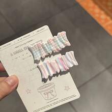 2/4pcs Macaron Plaid Wavy Alligator Hair Clips, Glossy Iridescent Striped Asymmetrical Square Side Bang Clips, Spring Fresh Girl Dopamine Hair Accessories For Fixing Loose Strands, Gentle Atmosphere, Suitable For Campus Students Daily Commute, Spring/Summer Floral Dress Outfit, Outdoor Picnic Photography - Multicolor - View 2