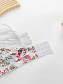 Women's Underwire Push-Up Bra, Pastoral Floral Print, Contrast Color Waistband, Comfortable Thick Padded Molded Cups - White - View 8
