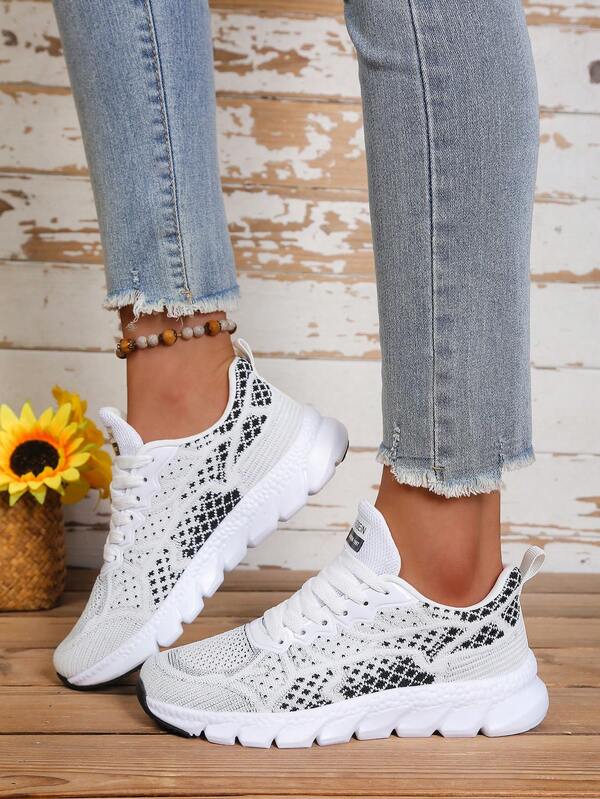 Women's Sports Shoes Fabric Front Lace-Up Striped Decor Mesh Breathable Soft Sole Athletic Shoes Suitable For Daily Commute And Casual Wear