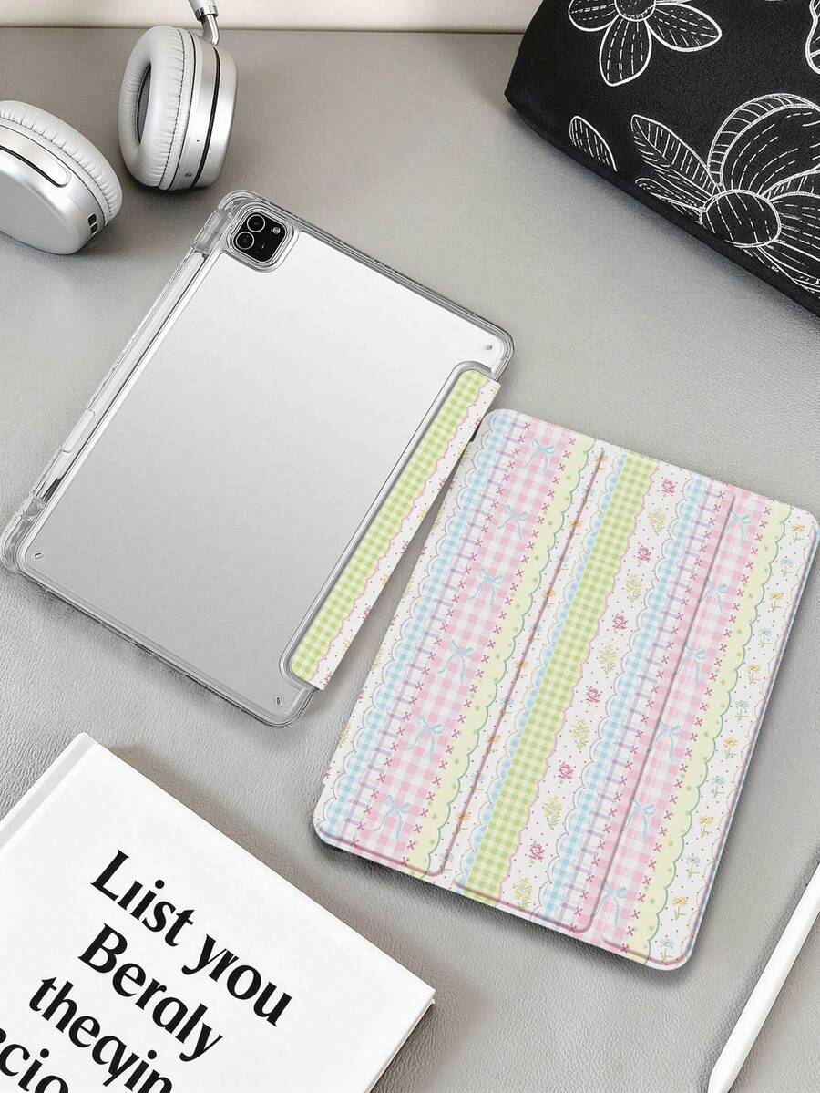 粉綠格紋花卉拼接平板保護殼，相容 iPad Mini6/Mini7/Air/Air2/9.7/10.2/10.5/10.9 (Air4-Air8)/Pro 11/10th Gen/A16/Pro 11 2024 機型，彩繪圖案平板套，透明壓克力背殼，三折支架，睡眠/喚醒，內置筆槽，不含筆，部分機型附相機框 - 彩色 - 查看 1