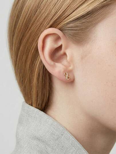 Anting Stud Wanita Sederhana Berlapis Emas 18k dari Perak Sterling 925 dengan Desain Simbol Tak Terhingga dan Zirkonia untuk Pemakaian Sehari-hari