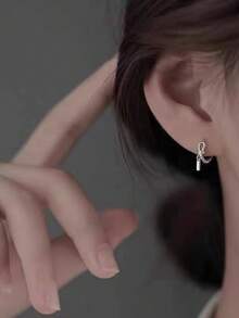 1 Pair Twisted Knot Women's Earrings, Unique Niche Design Ear Clips, Exquisite Copper Earrings, Suitable For Daily Commute, Date And Party - Silver - View 7