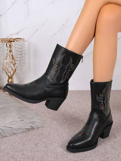 Women's Retro 2026 New Embroidered Western Boots, Chunky Heel, Pointed Toe, Back Zipper, Fashion Ankle Boots For Outdoor Wear