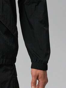 Jordan Classic Hooded Jordan Utility Men's Woven Jacket IW1901-010 - Black - View 5