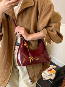 Elegant Retro Exquisite Gentle Atmosphere Crescent Bag With Gourd Pendant Design, Simple And Stylish, Personalized And Niche Design Sense Shoulder Bag - Red - View 3