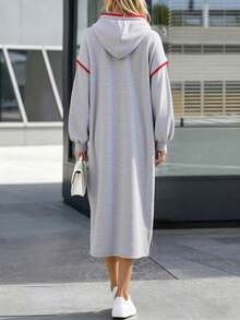 Gaun Sweatshirt Berkerudung Bordir Lobster Abu-abu untuk Wanita, Gaun Sweatshirt Panjang Longgar dengan Belahan Samping dan Trim Bergelombang Merah - Grey - View 6