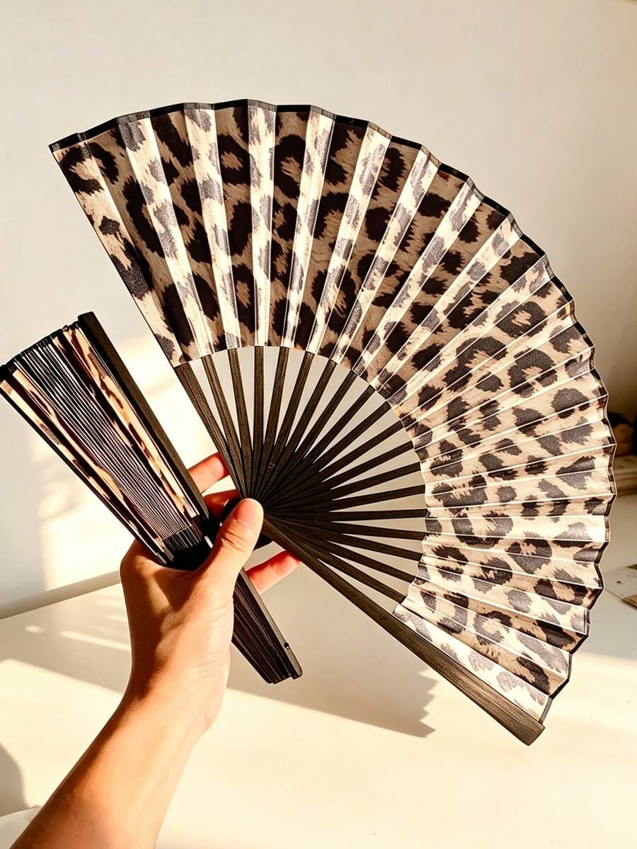 Foldable Bamboo Handle Hand Fan, Fabric Fan Surface, Leopard Print Pattern, Suitable For Party, Wedding, Wall Decor, Gift