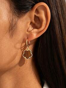 1 Pair Metal Fashion Lucky Sweet Brown Five-Leaf Clover Pendant Earrings Ear Clips - Brown - View 7