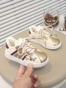 Elegant Kids' Vintage Flat Skate Shoes With Durable Anti-Slip Outsole - Gold - View 2