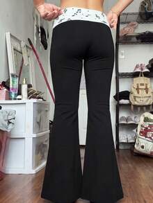 Fall Y2K Contrast Waist Flare Pants, Black Low Rise Bell Bottom Trousers With White Music Note Printed Fold Over Waistband, Slim Stretchy Casual Pants - Black - View 7