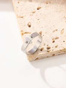 Geometric Square Belt Buckle Textured Ring, 18K Gold Plated/304 Stainless Steel, Women's Stackable High-End Minimalist Niche Jewelry - Belt Buckle - View 9