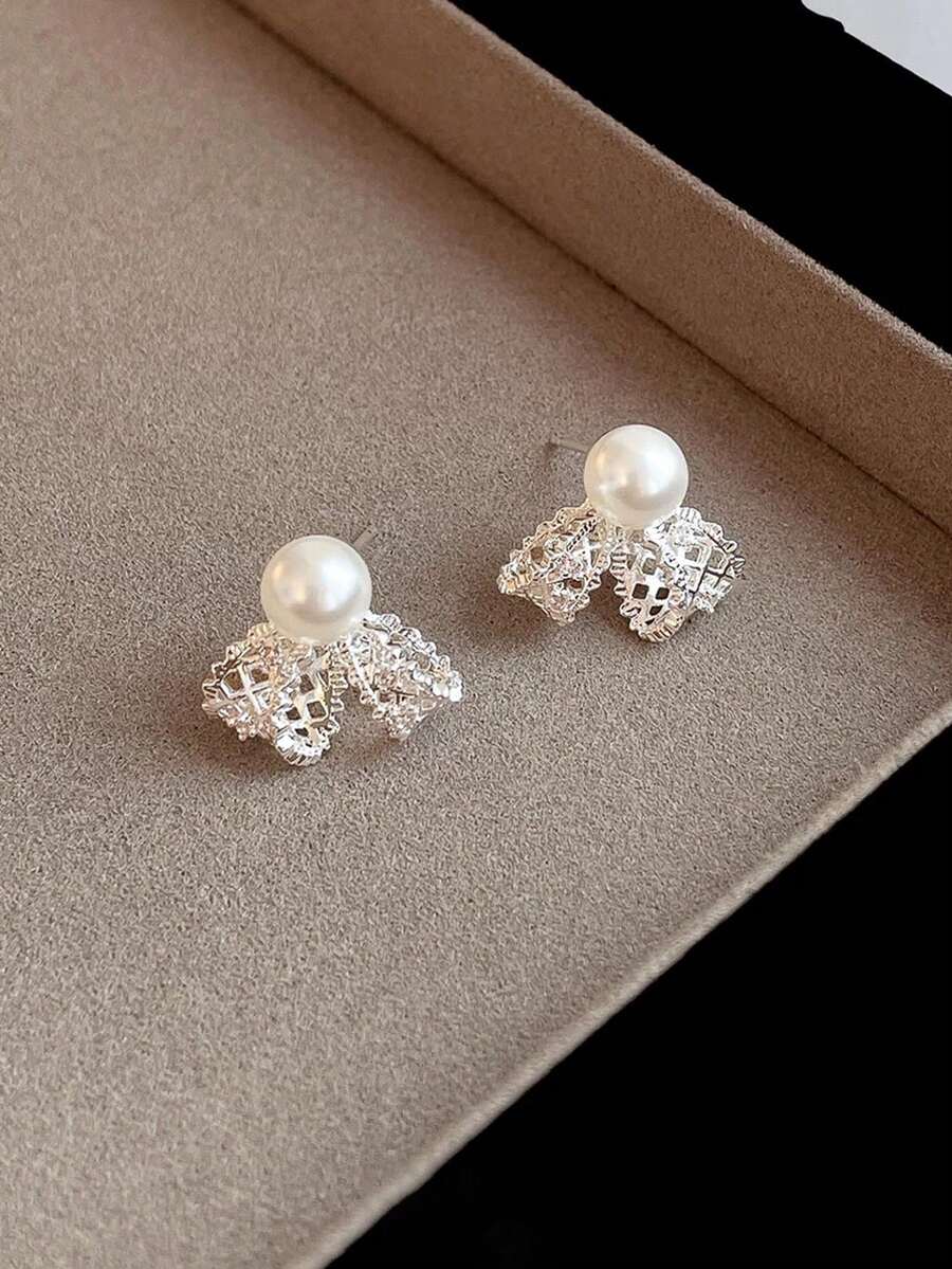 1 Pair Cute Lace Bow Faux Pearl Stud Earrings, Suitable For Women's Daily Wear Or Date Occasions - Silver - View 1