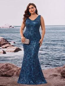BluePlum Gaun Malam Model Duyung Tanpa Lengan Berkerah V dengan Hiasan Payet Ukuran Plus yang Elegan untuk Pesta Pernikahan Musim Gugur - Teal Blue - View 1