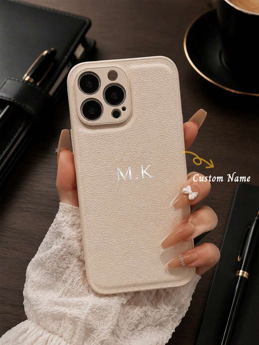 客製化奢華荔枝紋人造皮革手機殼,個性化字母姓名,適用於 Apple,全鏡頭保護防摔防指紋手機殼,金色、銀色、橘色,韓系極簡復古情侶手機殼,適合女性的生日/聖誕禮物,個性化禮物 - 白色 - 查看 1