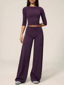 TimeOff Setelan Olahraga Wanita Satu Set: Kaos Lengan Pendek Leher Bulat Warna Polos dan Celana Panjang Lebar - Purple - View 7