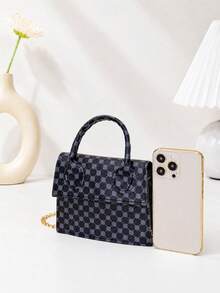 Mirror Glossy Patent Leather Fashion Chain Handle Handbag - Black - View 6