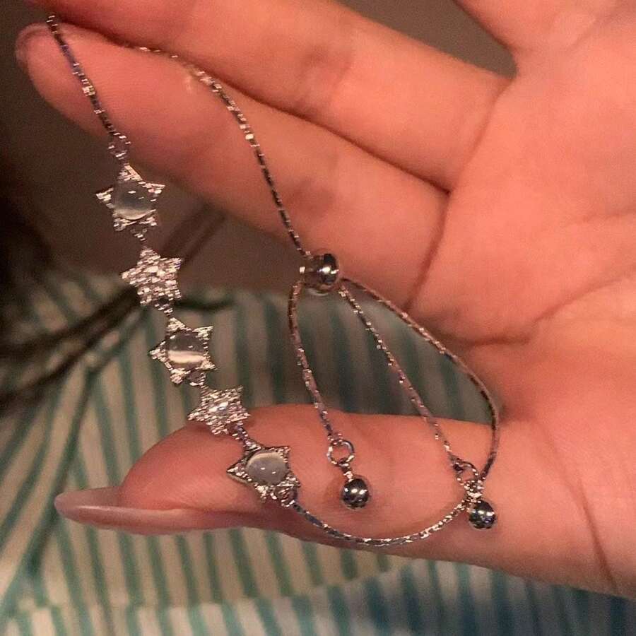 Fashionable Elegant High-End Star Bracelet, Adjustable Size, Versatile Accessory For Women, Daily, Casual, Vacation - Silver - View 1