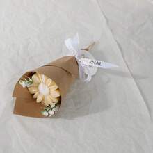 1PC Mini Daisy Flower Bouquet Scented Candle,4.3in/11cm Kraft Paper Wrapped Aromatherapy Soy Wax Candle,Decorative Table Ornament,Home Fragrance Decor,Gift For Women,Birthday Holiday Wedding Favor - B - View 9