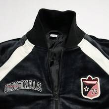Adidas Jaket Baseball Hangat Berbantalan untuk Wanita, Potongan Longgar, Kerah Baseball, Jaket Luar HY4181 - Hitam - View 2