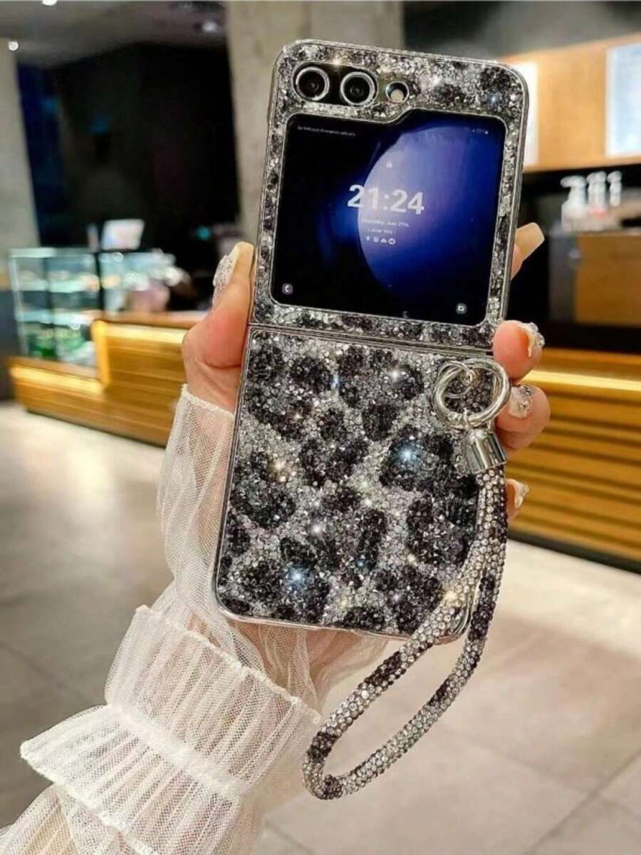Electroplated Rhinestone Leopard Print Phone Case Compatible With Samsung Galaxy Z Flip 6, Foldable Screen Flip Cover, Luxury High-End Style For Z Flip 5/4/3, Galaxy, Fashion Women, Leopard Pattern Randomly Arranged Waterproof Shockproof Anti-Fall Scratch Resistant - Silver - View 1
