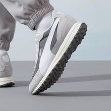 Sepatu Kasual Sporty Bertali Rendah PUMA Road Rider yang Bergaya dan Nyaman, Unisex, Abu-abu dan Putih - abu-abu - View 3