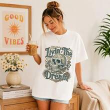 Camiseta con Gráfico de Calavera Gótica, Camiseta Vintage con Esqueleto, Camiseta de Estilo Dark Academia, Estética de Halloween, Top Alternativo Unisex - Blanco - Ver 4