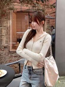 Kardigan Rajut Bergaris dengan Tudung, Sweater Serbaguna yang Melangsingkan dengan Resleting Ganda, Atasan Lengan Panjang Musim Gugur dengan Bordir Huruf - Aprikot - View 4
