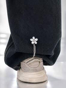 2/1pc Rhinestone Heart-Shaped Flower Pant Leg Shortening Buttons, Prevent Pant Legs From Dragging. Hidden Button Pant Leg Closure Design, Seamless Fit, Effectively Prevent Pant Legs From Dragging. Suitable For Jeans And Casual Pants, Waterproof, Portable, Durable - A - View 2