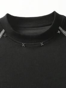 Blueprint Man 1pc Men's Black Waffle Knit Texture Contrast Stitch Rivet Short Sleeve T-Shirt, Loose Slimming Design, American Street Casual Style, Daily Summer - Black - View 8