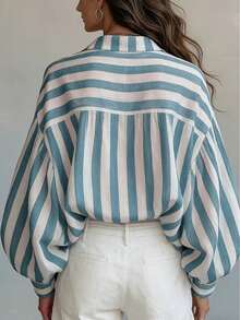 Kemeja Lengan Panjang Wanita Ukuran Besar Motif Garis-garis dengan Kancing Depan - Blue and White - View 4