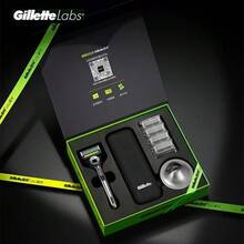 Pisau Cukur Gillette untuk Pria, Gillette Labs dengan Sabun Eksfoliasi, Perlengkapan Cukur untuk Pria, Termasuk Kotak Perjalanan, 1 Gagang, 4 Isi Ulang Mata Pisau Cukur, dan Dudukan Magnet Premium, Hadiah untuk Pria - Beraneka warna - View 2