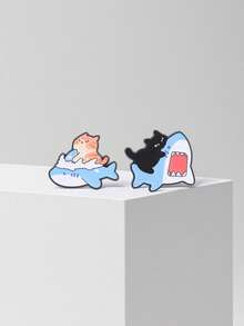 1/2pcs Funny Cat Riding Shark Matching Enamel Brooch, Cute Cartoon Animal Metal Pin, Personalized Decorative Badge For Backpack, Denim Jacket, School Uniform, DIY Decoration Pin, Vintage Adorable Pair Pin, Best Friend Gift - Multicolor - View 2