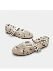 1 Pair Elegant Embroidered Flat Shoes For Outdoor Office Summer - Beige - View 9