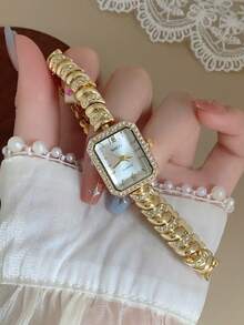 1件金色方形手鍊女款石英手錶，精緻小巧時尚，適合日常搭配，生日/畢業禮物，休閒風格 - 金色 - 查看 6