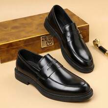 British Style Slip-On Men's Loafers, Shiny Soft Sole Business Commute Shoes, Formal Wedding Versatile Casual Slip-On Leather Shoes - Black - View 2