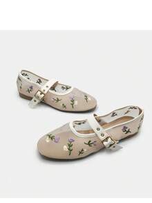 1 Pair Elegant Embroidered Flat Shoes For Outdoor Office Summer - Beige - View 6