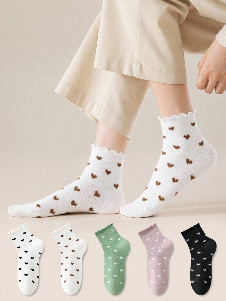 ZUJO 4 Pairs Women's Short Socks, Heart Pattern Wavy Edge, Simple & Comfortable, Suitable For All Seasons - Multicolor - View 1