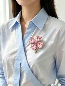 1pc Vintage Lucky Clover Anti-Glare Brooch Elegant Pin Clothing Anti-Glare Buckle - Multicolor - View 10