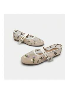1 Pair Elegant Embroidered Flat Shoes For Outdoor Office Summer - Beige - View 10