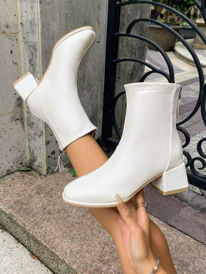 Botas de tobillo blancas limpias y suaves de PU para mujer, con punta cuadrada suave, cremallera trasera oculta con cordón de borlas, parte superior elástica, tacón cuadrado bajo estable, adecuadas para invitadas de boda, uso diario casual de otoño y caminatas