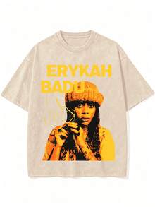 用水洗滌即可體驗古早工藝！Erykah Badu 角色印花 T 恤，復古靈魂歌手風格，充滿街頭感 - 卡其色 - 查看 1