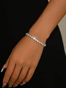 Fashionable Minimalist Heart-Shaped Bracelet, Niche Exquisite Sparkling High-End Banquet Accessory And Versatile Daily Hand Jewelry - B9048-hB - View 2