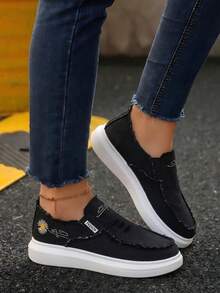 {One Size Larger Than Standard Order One Small}Women's Black Slip-On Casual Shoes With Tassels And Daisy Embroidery - Featuring A Comfortable EVA/PVCW - 黑色 - 查看 4