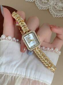 1件金色方形手鍊女款石英手錶，精緻小巧時尚，適合日常搭配，生日/畢業禮物，休閒風格 - 金色 - 查看 2