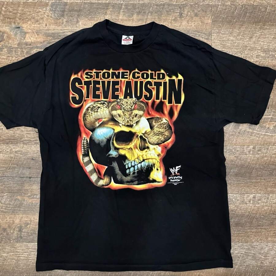 Vintage Austin 316 WWFs Stone Cold Steve Austin Rattlesnake Beer XL T-Shirt - Shape - View 1