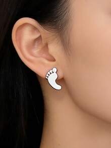 Simple Flat Baby‑Footprint Earrings Made From Hypoallergenic Stainless‑Steel, Thoughtful Keepsake Jewellery For Mothers. - Footprint Memorial Stud Earrings - View 7