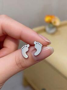 Simple Flat Baby‑Footprint Earrings Made From Hypoallergenic Stainless‑Steel, Thoughtful Keepsake Jewellery For Mothers. - Footprint Memorial Stud Earrings - View 2