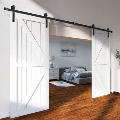 Kit de herrajes para puerta corredera de granero de 8 pies, kit de riel para puerta de granero de alta resistencia de 330 libras para puertas dobles, compatible con un ancho total de 3.7-4.3 pies y paneles de puerta de 1.3"-1.8" de grosor, con polea suave y silenciosa (forma de I)