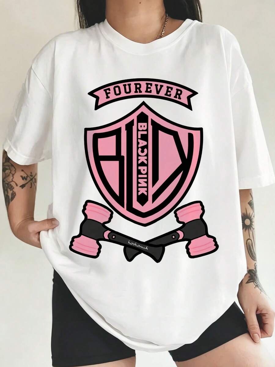 BLACKPINKS Pink Shield Emblem Fourever Slogan Lightstick Graphic Crew Neck T-Shirt - 白色 - 查看 1